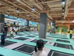 -反弹蹦床公园·运动乐园·团建·亲子派对(深圳观澜湖店)