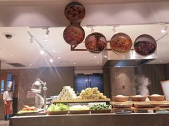 自助取餐区-武汉世茂希尔顿酒店·汇·全日餐厅