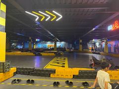 -极限PLAY运动娱乐新世界·团建派对潮玩休闲馆·室内蹦极高空游乐园