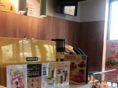 面包甜点陈列柜-麦当劳(玉桥中路店)