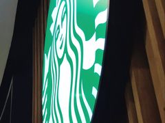 -星巴克臻选(莘庄仲盛店)
