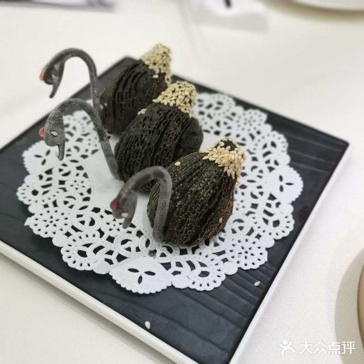 皮蛋瘦肉粥每次必点 「云吞面」一份不够，又上一份