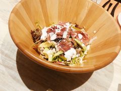 传统凯撒沙拉配熏肉-郑州希尔顿酒店·阿米奇意大利餐厅