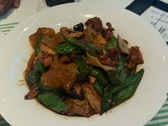 辣椒炒肉配酒酿馒头-桂满陇·蟹黄小笼汤包(清河万象店)