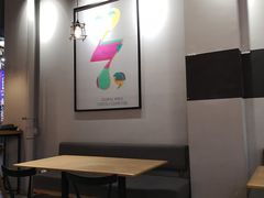 大堂-HELLO 27 意面·沙拉·帕尼尼