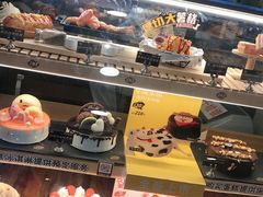 零售区-DQ·蛋糕·冰淇淋(大宁国际商业广场店)