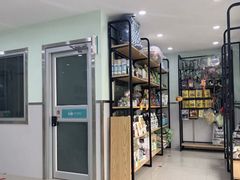 -佳雯宠物医院(金华南路分院)