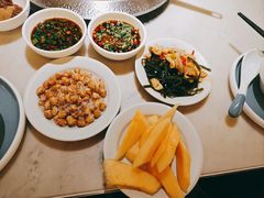 -左庭右院鲜牛肉火锅(浦江欢乐颂店)