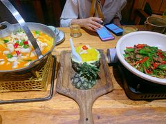 -老滇山寨•云南特色菜•地方菜•民族风情歌舞表演(金碧店)