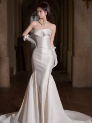 -艾米丽婚纱礼服