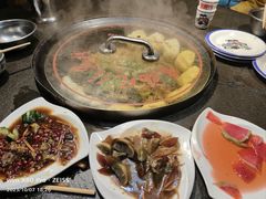 -缘福乡村铁锅炖民宿(八达岭店)