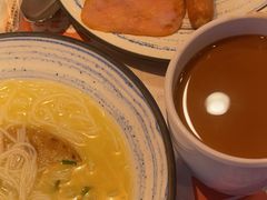 雪菜肉丝火腿米粉-大快活(丽丰店)