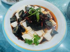 -鹤乡东北菜(崮山路店)