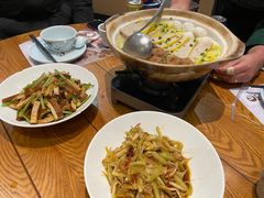 -黄泥岗·地道湖北菜(奥特莱斯店)