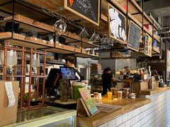 -Common Table · Brunch & Coffee