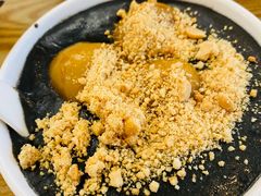芝麻糊拼汤圆-翁林甜品