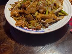 -鱼满舱·鲜活海鲜·正宗鲁菜