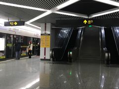 -上海游泳馆(地铁站)