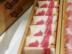 -牛牛章·鱼水煎肉(掇刀万达店)