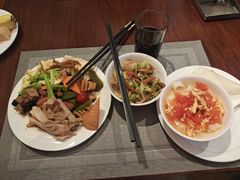 -南郊宾馆·风味自助餐厅·山东十六地市特色菜