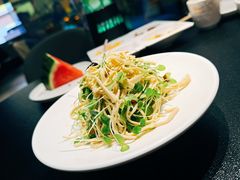 -辣尚瘾·烤鱼·新川菜(牡丹园直营店)