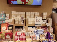 -七鲜超市(瑞虹天地太阳宫店)
