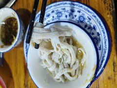 -章记正宗南岗鱼蛋火锅