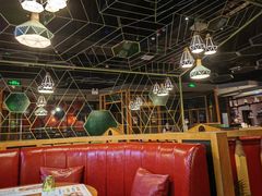 -绿茵阁西餐厅(中央广场店)