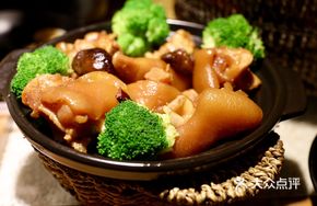 Delicious Braised Pig's Feet