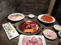 -红九格老火锅(三峡广场店)