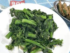 生炒芥兰苗-石岐乳鸽村(南海第三分店)