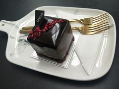 -UNI UNI(环亚凯瑟琳店)