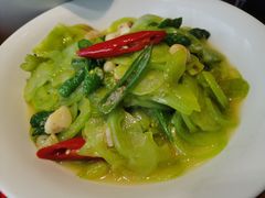 尖椒炒青番茄-村长家的疙瘩汤(沌口店)