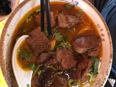 -金杨拉面王小吃面馆·牛三宝面·红烧牛肉粉