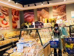 面包甜点陈列柜-盒马鲜生(曜一城店)