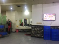 -牛一嘴·兰州牛肉面·大盘鸡(财富中心店)