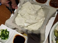-95号酱骨·一块豆腐(展春园西路店)
