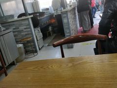 -黄阿姨锅贴大王(万航渡路店)