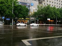 -全季酒店(重庆李子坝牛角沱地铁站店)