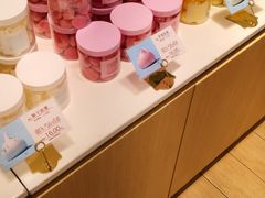 零售区-好利来(曲江龙湖店)
