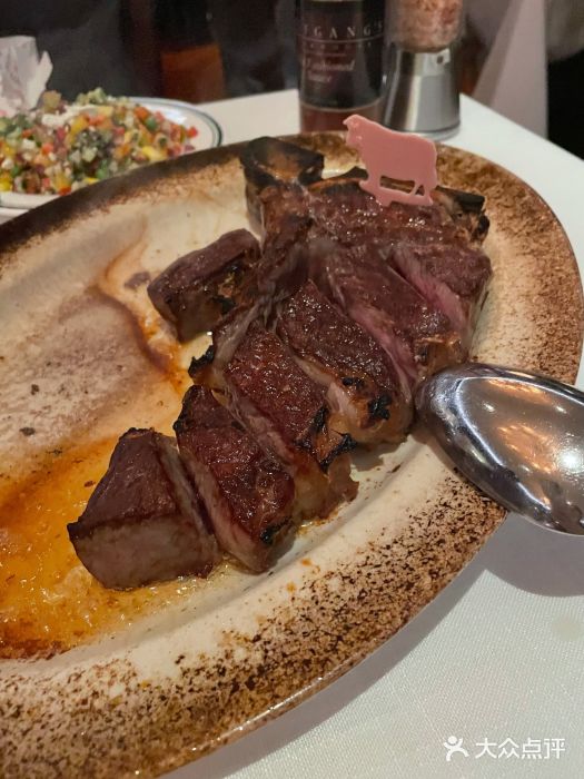 Wolfgang’s Steakhouse 沃夫冈牛排馆(上海白玉兰广场店)招牌大里脊双人份图片
