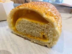 三重芝士面包-巴黎贝甜(大宁国际商业广场店)