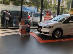 -上海宝信宝马4S店
