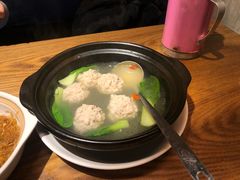 手工淮扬狮子头-茅炒屋龙虾·烧烤·湘菜(新河路店)
