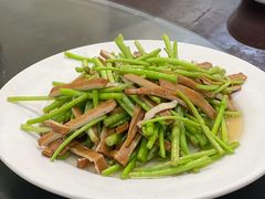 -余杨鸭鸭餐厅