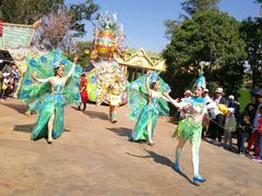 -七彩云南欢乐世界