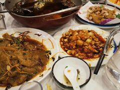 -鑫巴蜀小镇 · 水煮鱼专研店(玉桥店)