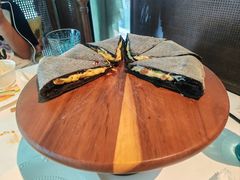 小黑胖·披萨-金海华·赫本时光餐厅(现代传媒广场店)