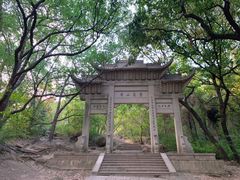 -灵岩山风景区