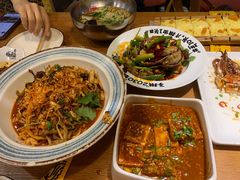 -喝丢一只鞋海鲜烧烤·海肠捞饭(市场店)